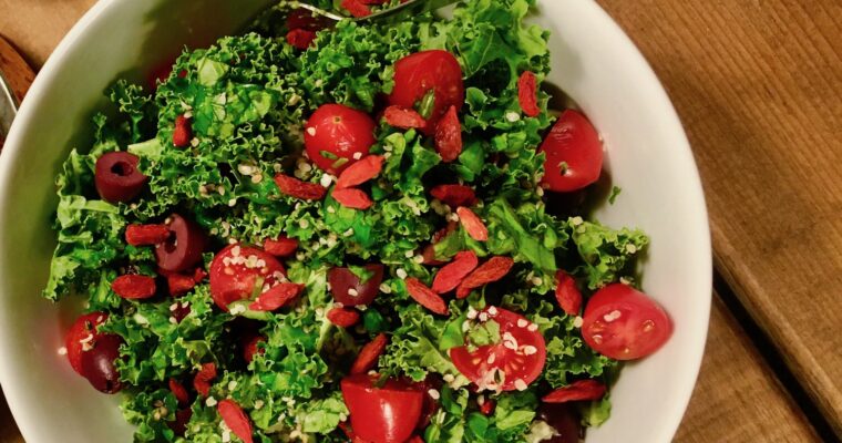 Fresh and easy kale tomato salad