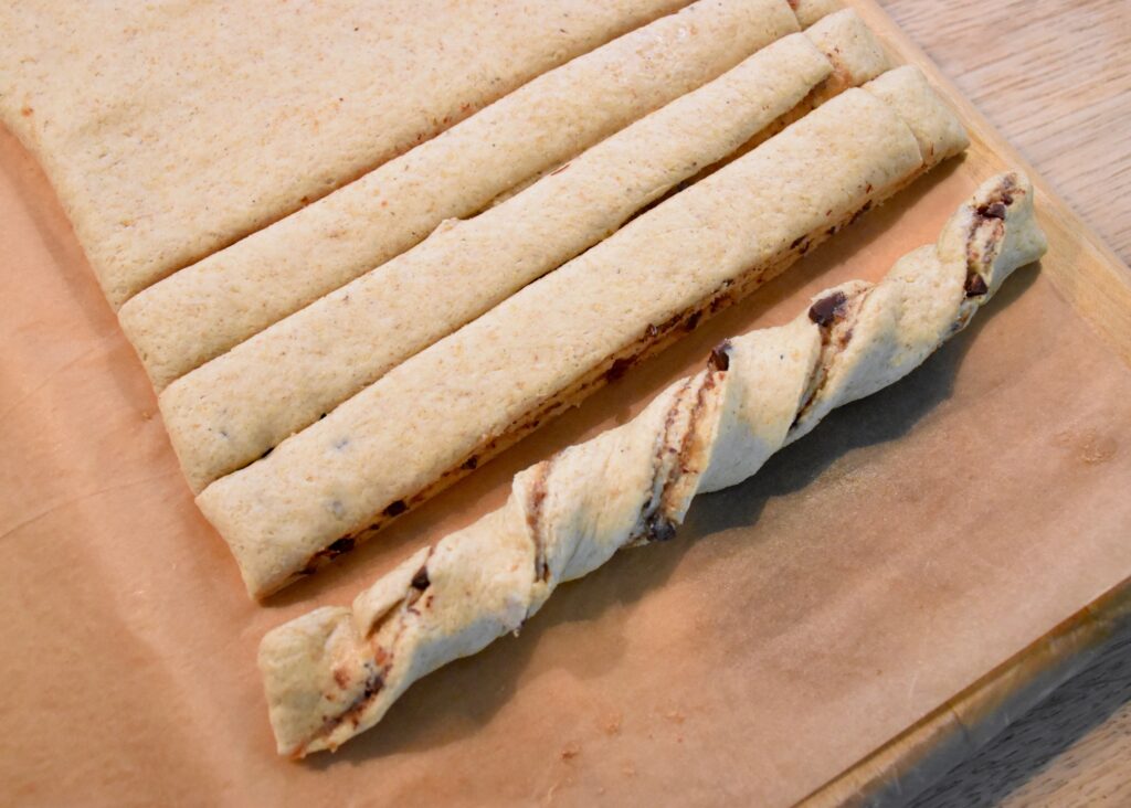 Twisted cinnamon rolls